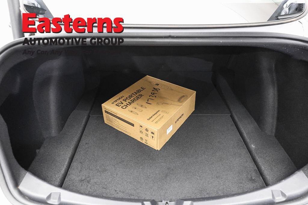 Used 2023 Tesla Model 3 Standard Range RWD image 9