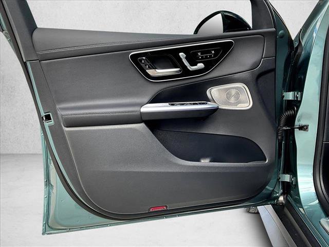 Used 2026 Mercedes-Benz GLC 300 image 24