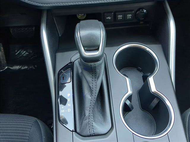 Used 2020 Toyota Highlander LE image 12