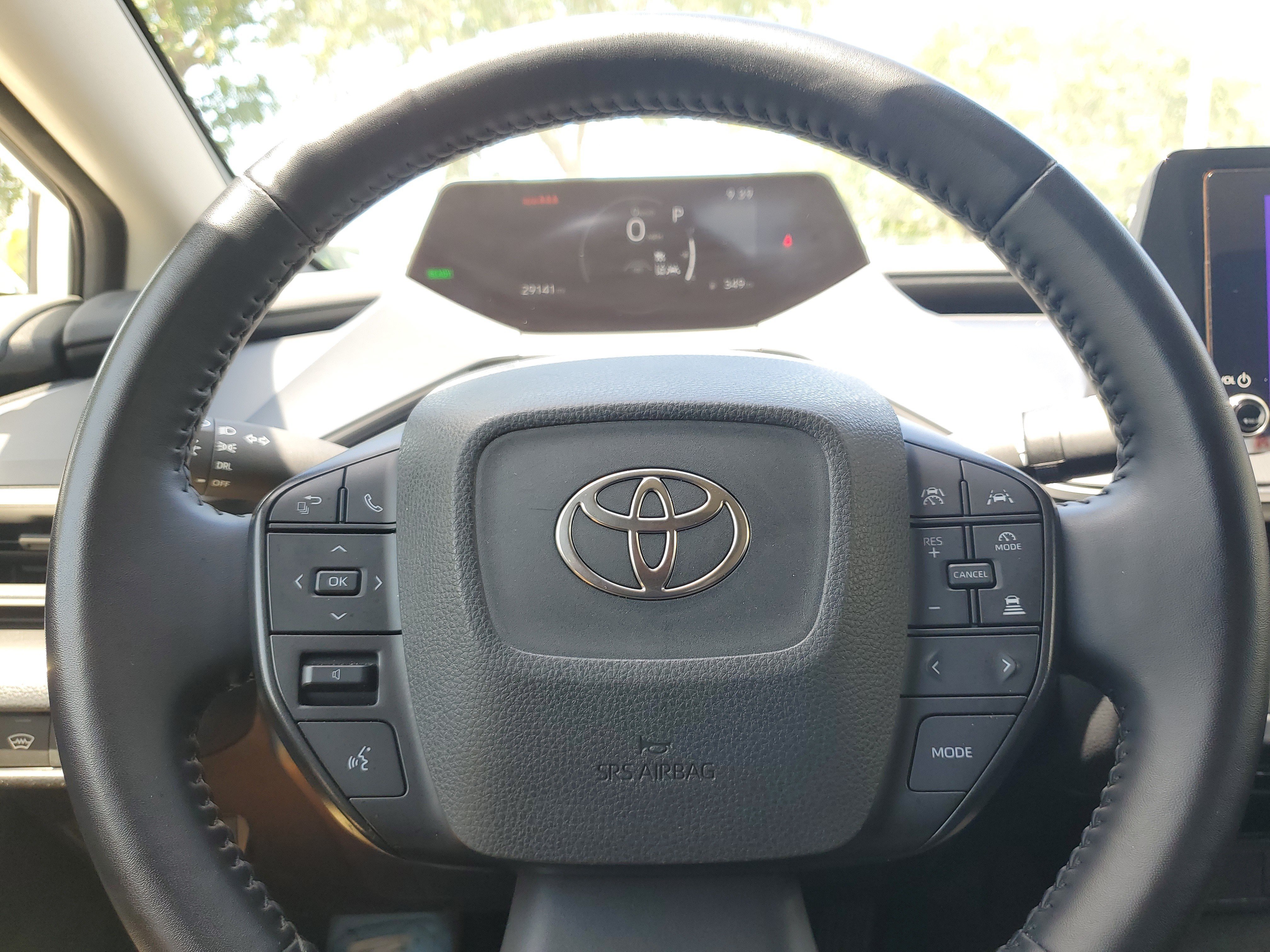 Certified 2024 Toyota Prius LE FWD image 22