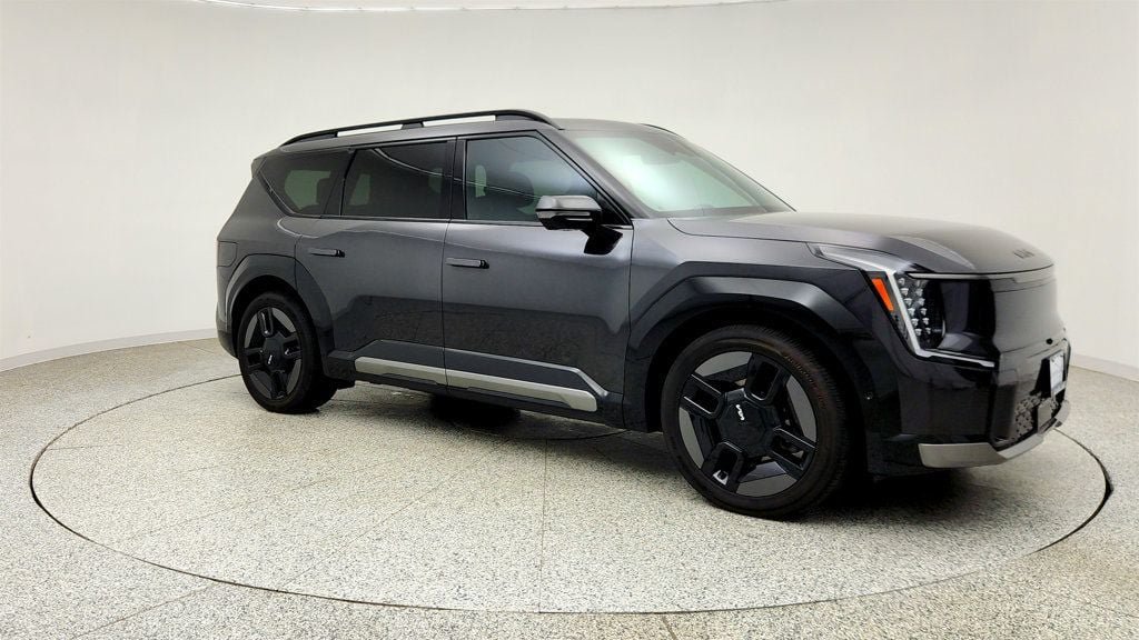Used 2024 Kia EV9 GT-Line AWD/4WD image 3