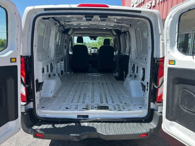 Used 2018 Ford Transit 150 130 Low Roof RWD image 6