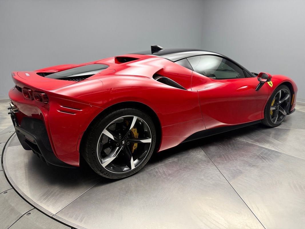 Used 2021 Ferrari SF90 Stradale AWD/4WD image 5