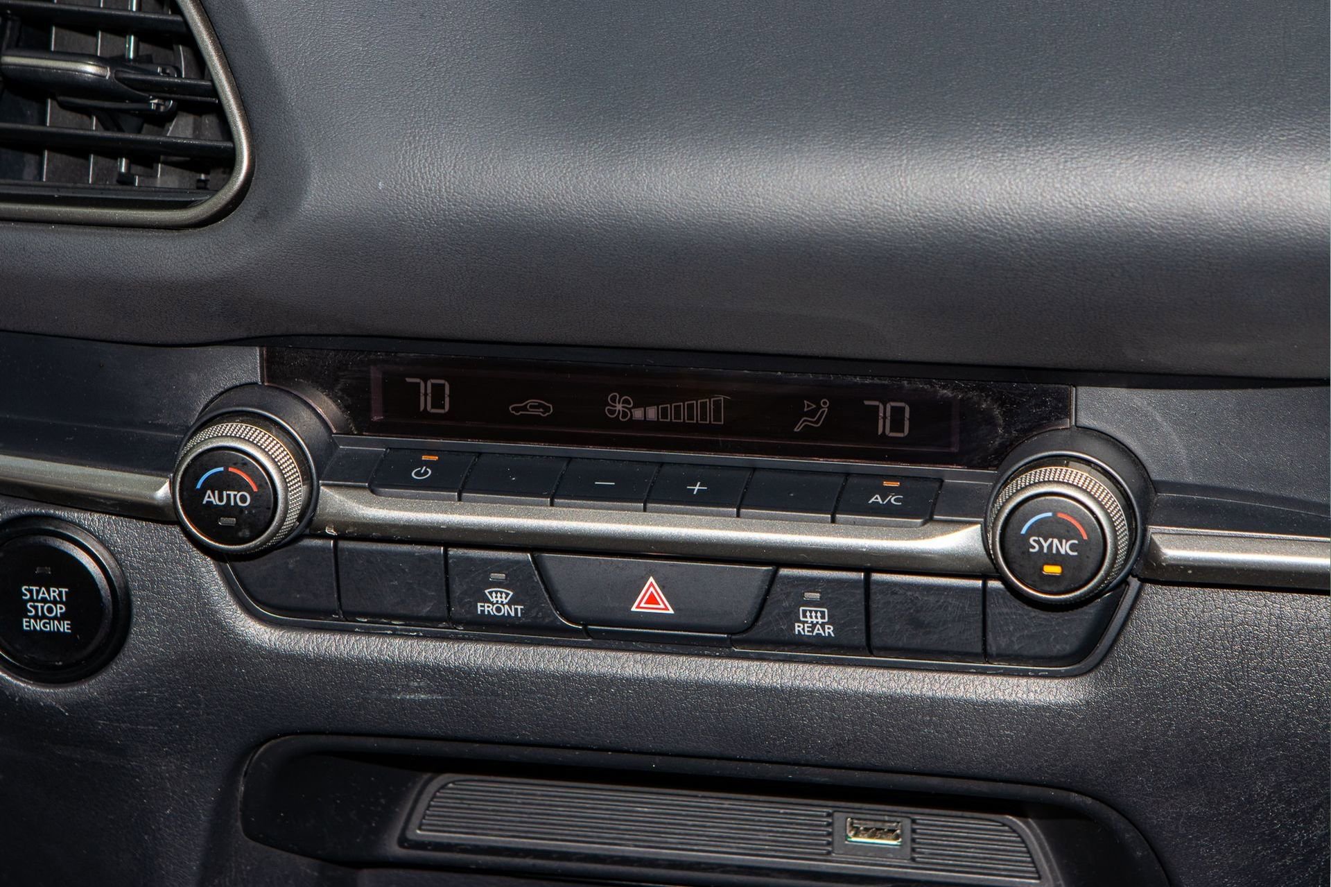 Used 2020 MAZDA CX-30 FWD w/ Select Package image 23