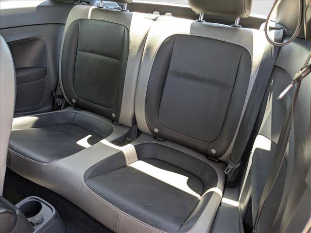 Used 2015 Volkswagen Beetle 1.8T FWD image 17