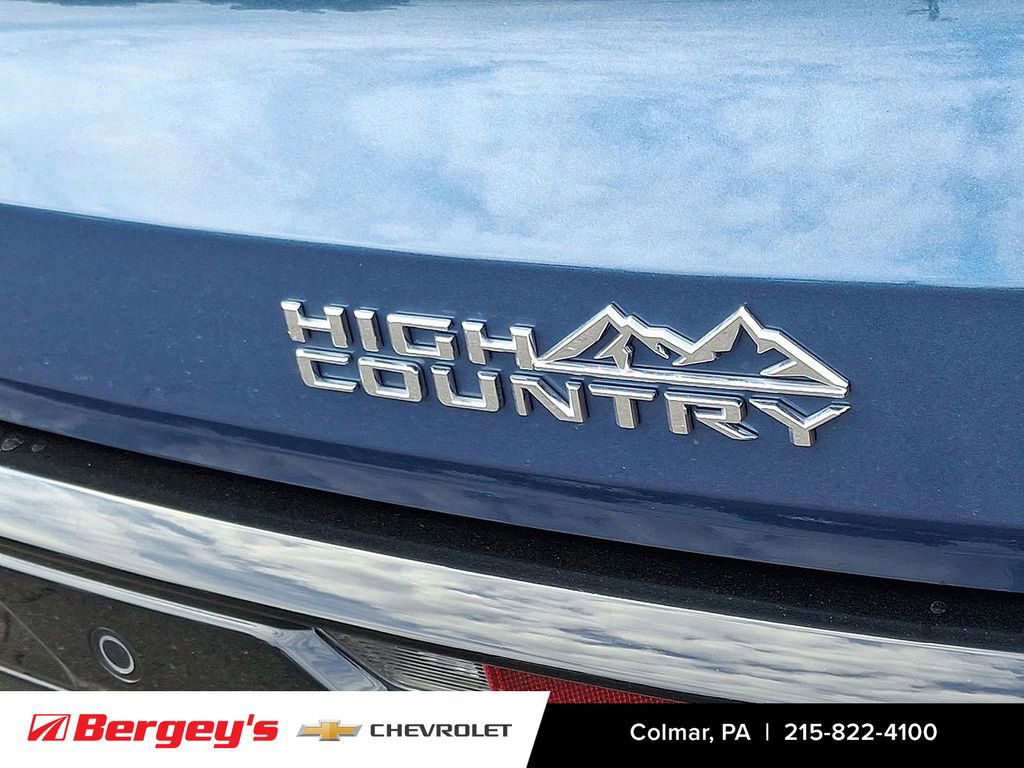 Certified 2025 Chevrolet Traverse High Country image 35