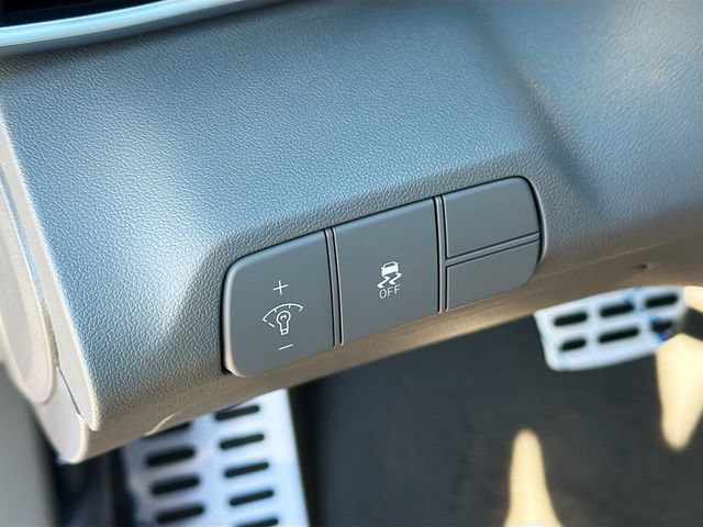 Certified 2026 Hyundai Elantra Sport FWD image 10