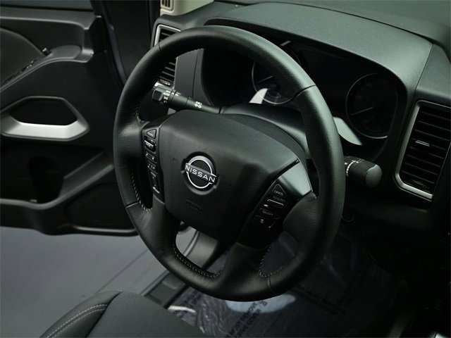 Used 2024 Nissan Frontier SV w/ SV Convenience Package image 8