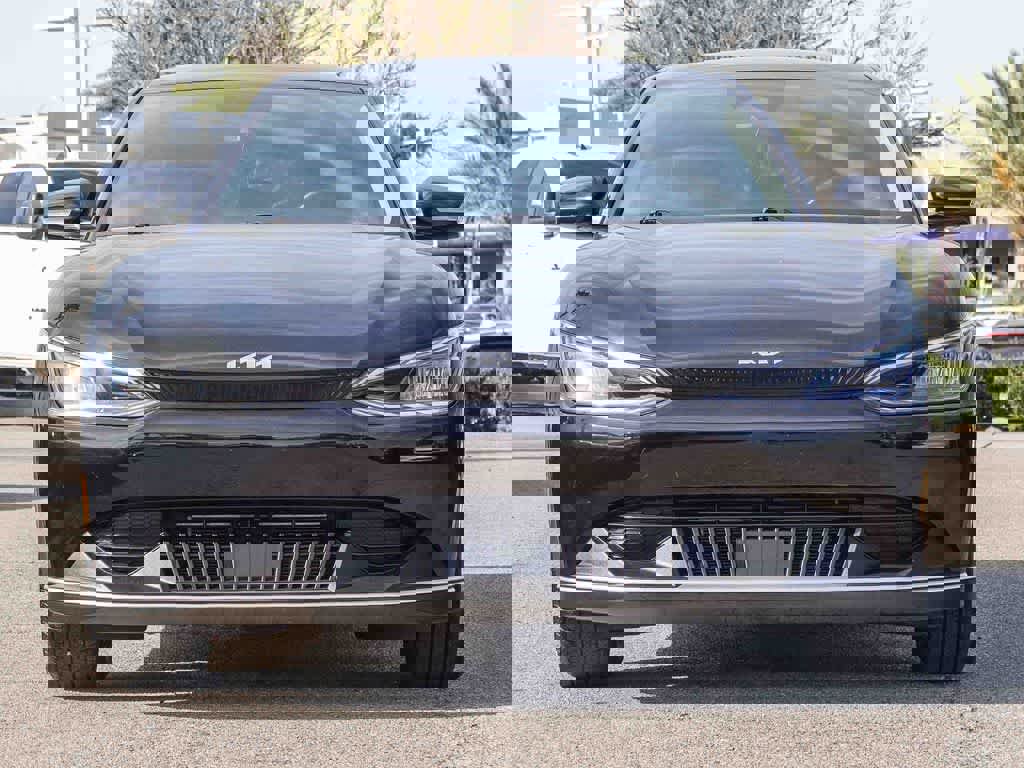 Used 2024 Kia EV6 Light image 2