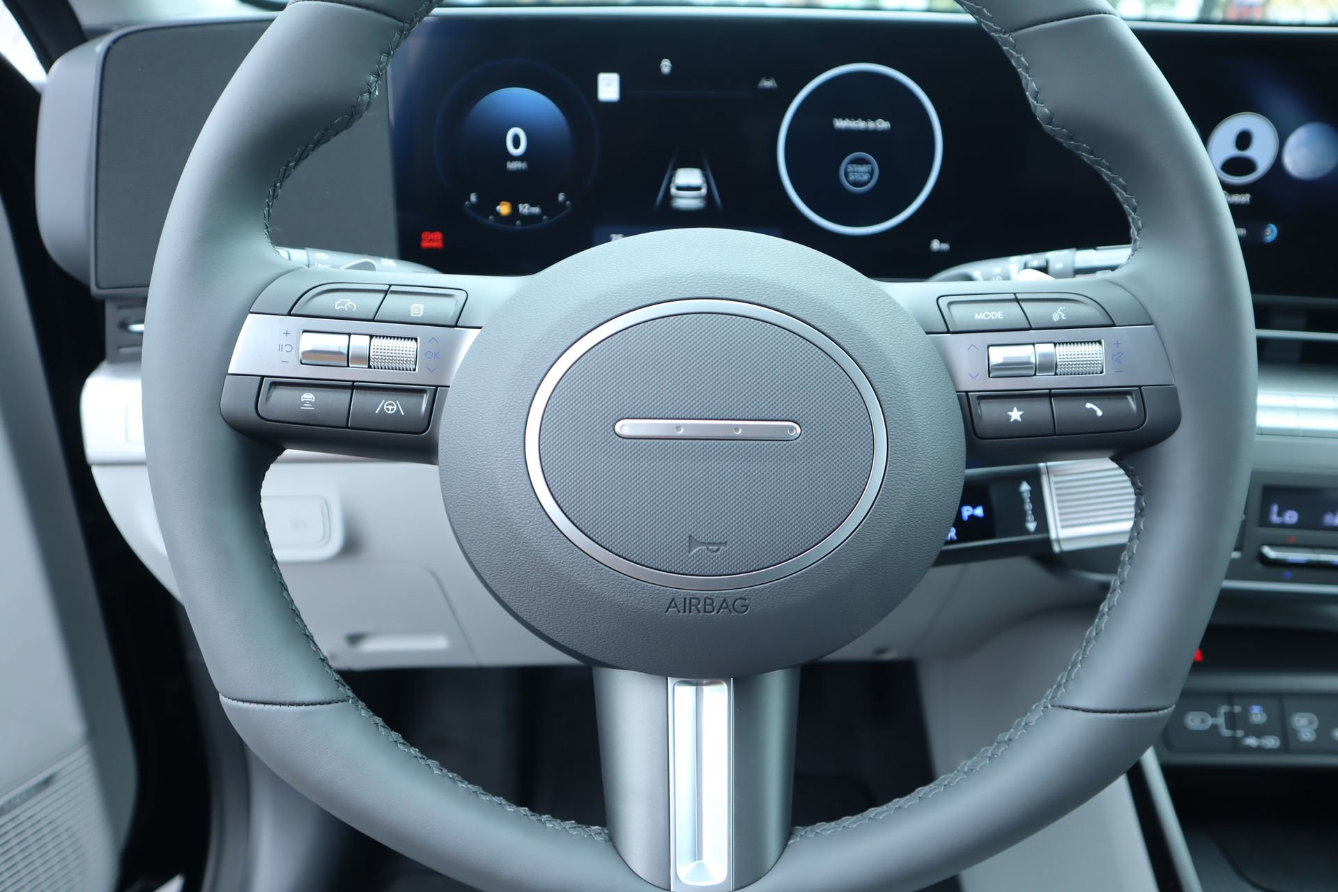 New 2026 Hyundai Kona Limited FWD image 3