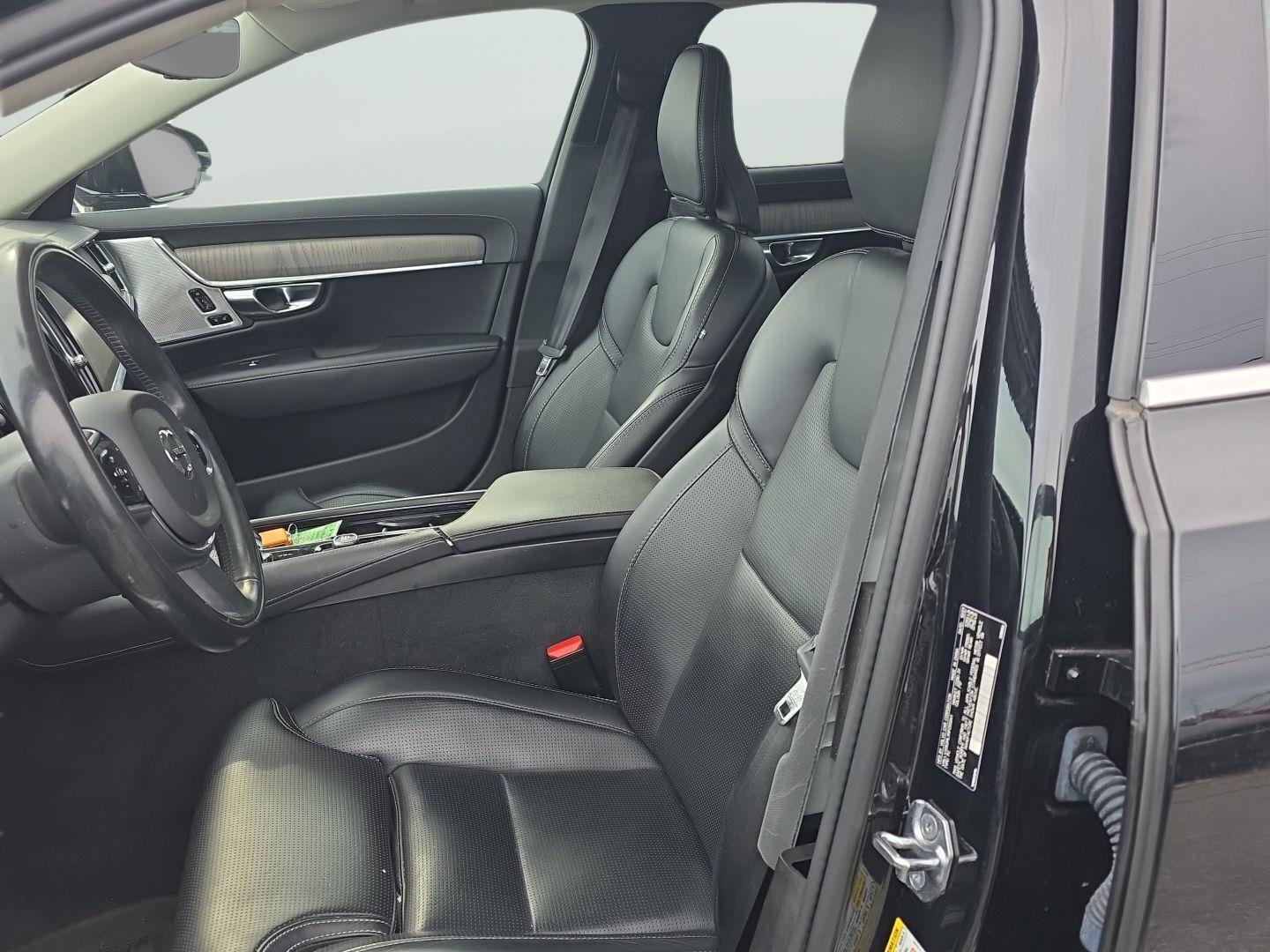 Used 2022 Volvo S90 B6 Inscription w/ Advanced Package image 38