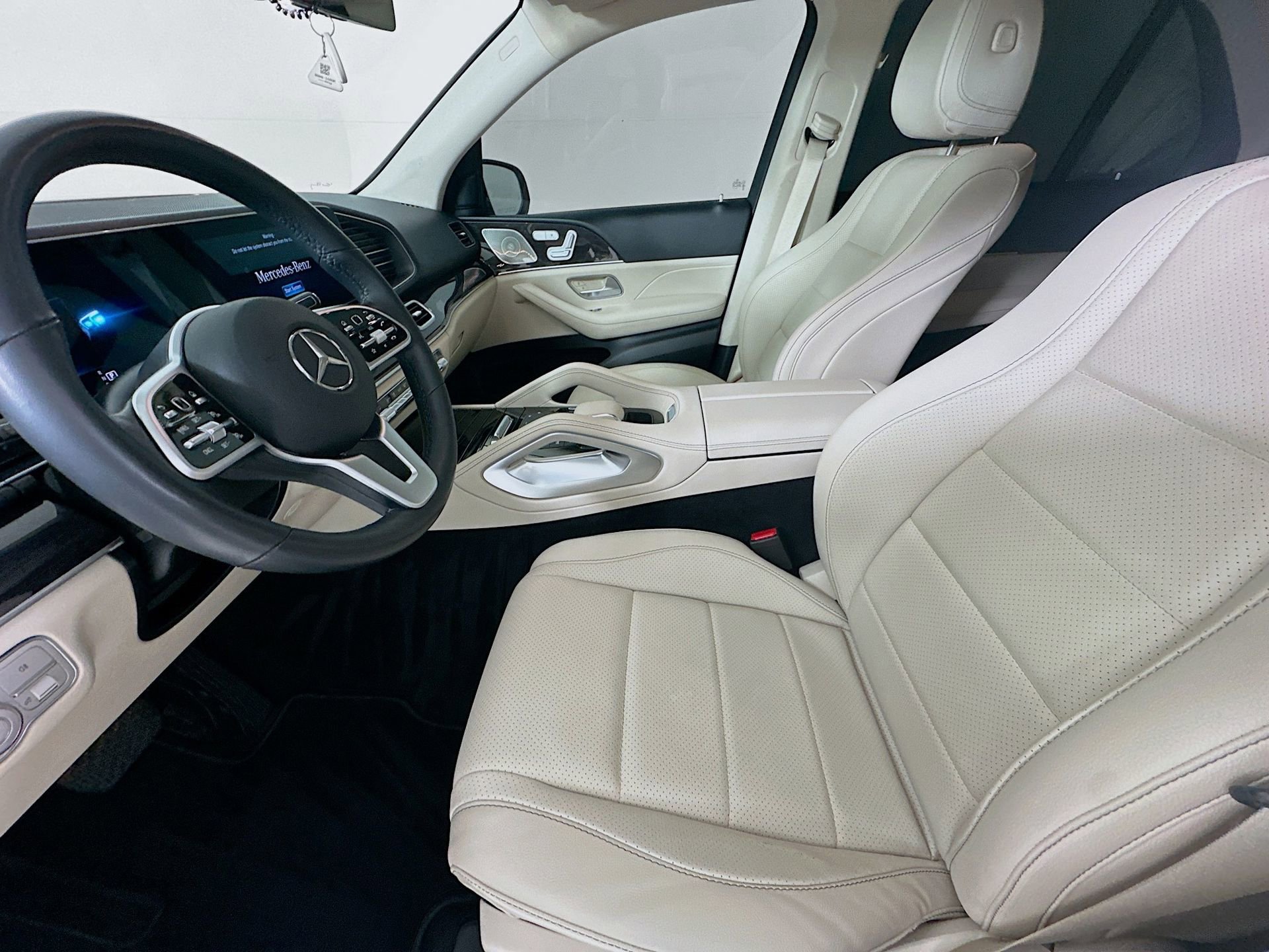 Certified 2022 Mercedes-Benz GLE 350 w/ Premium Package image 22