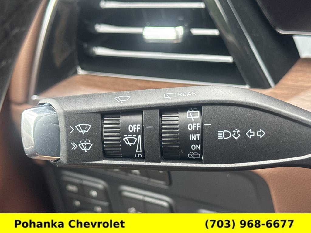 New 2026 Chevrolet Suburban High Country AWD/4WD image 10