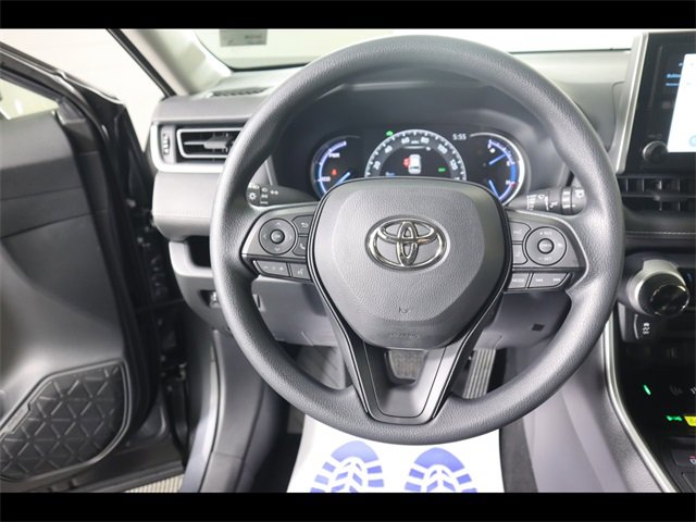 Used 2025 Toyota RAV4 XLE image 21