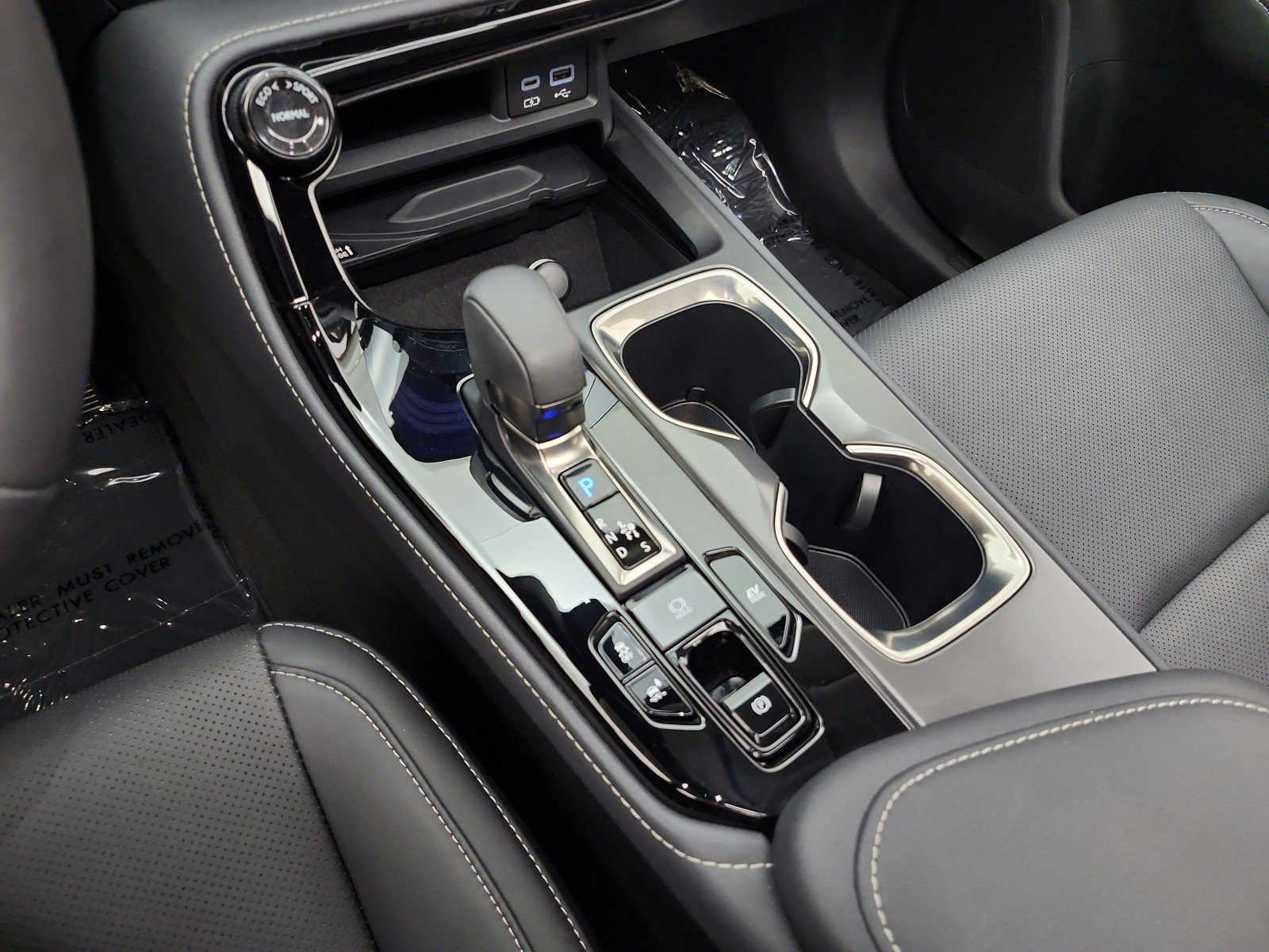 Used 2024 Lexus NX 350h AWD image 13