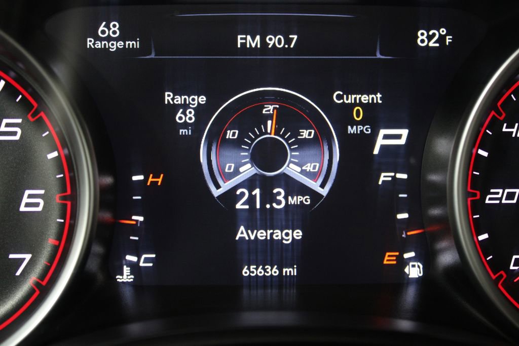 Used 2022 Dodge Charger SXT image 32