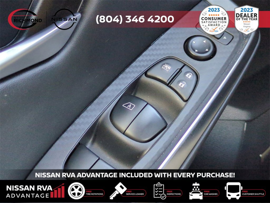 Used 2025 Nissan Sentra SR w/ SR Premium Package image 23