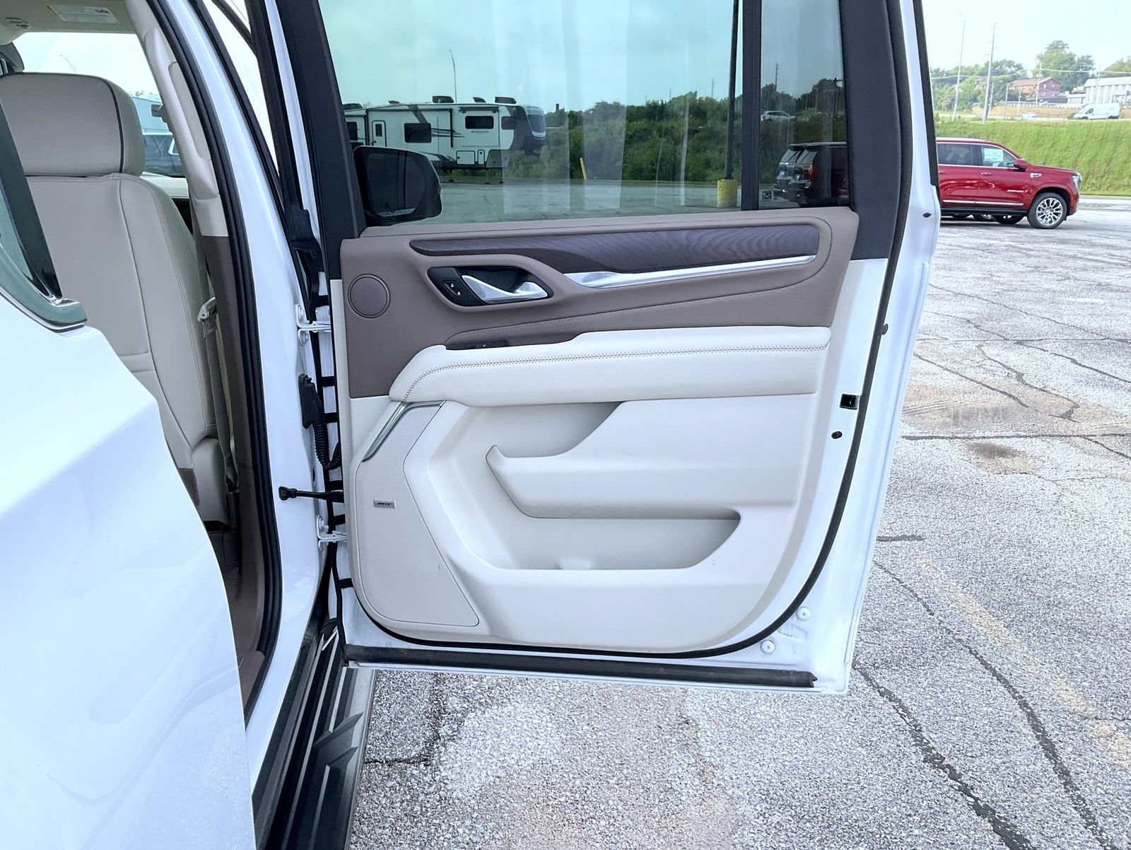 Certified 2023 GMC Yukon XL Denali AWD/4WD image 17