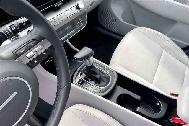 Used 2025 Hyundai Kona SEL AWD/4WD image 13