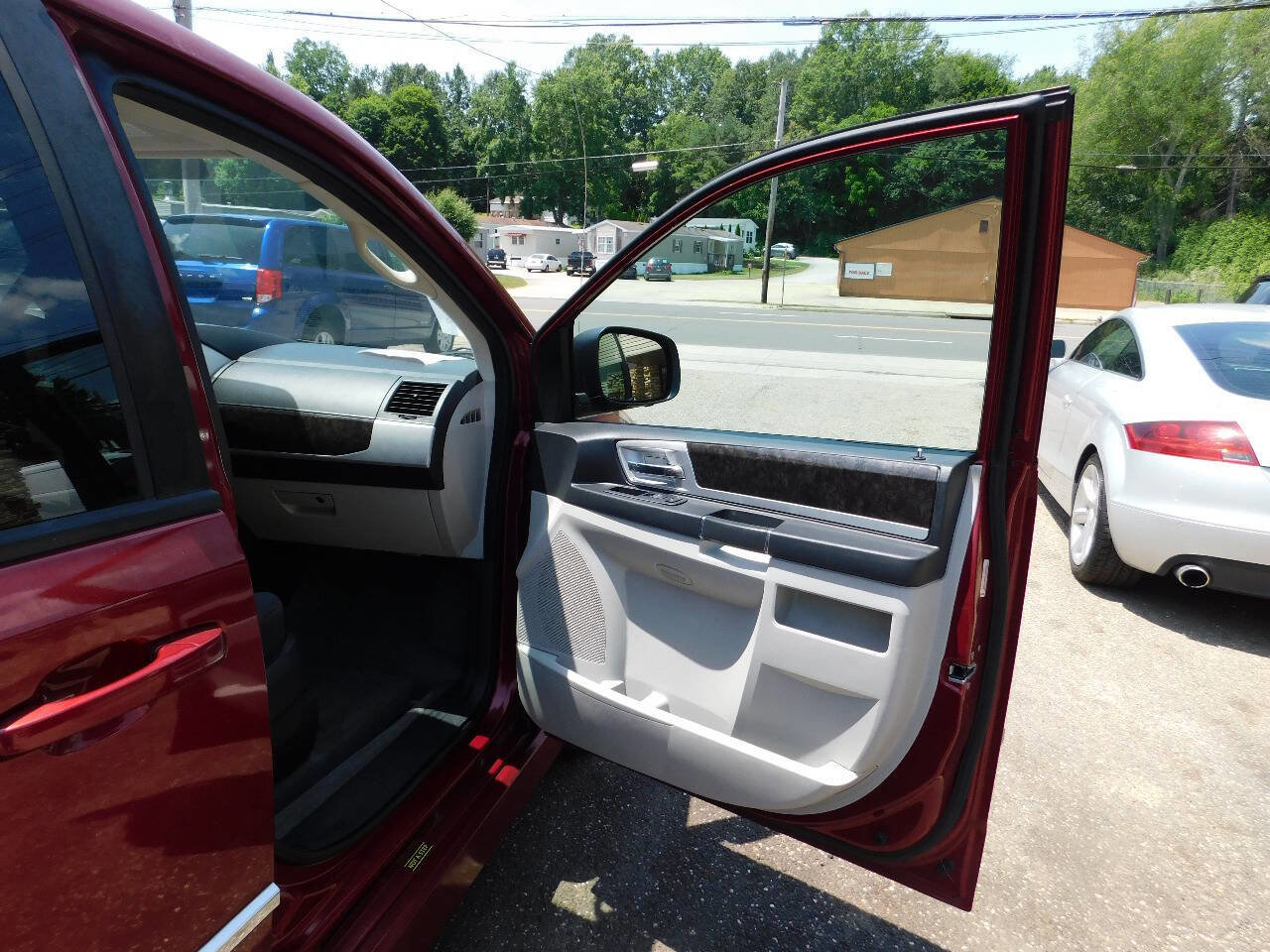 Used 2010 Dodge Grand Caravan Crew w/ Family Value Group image 25