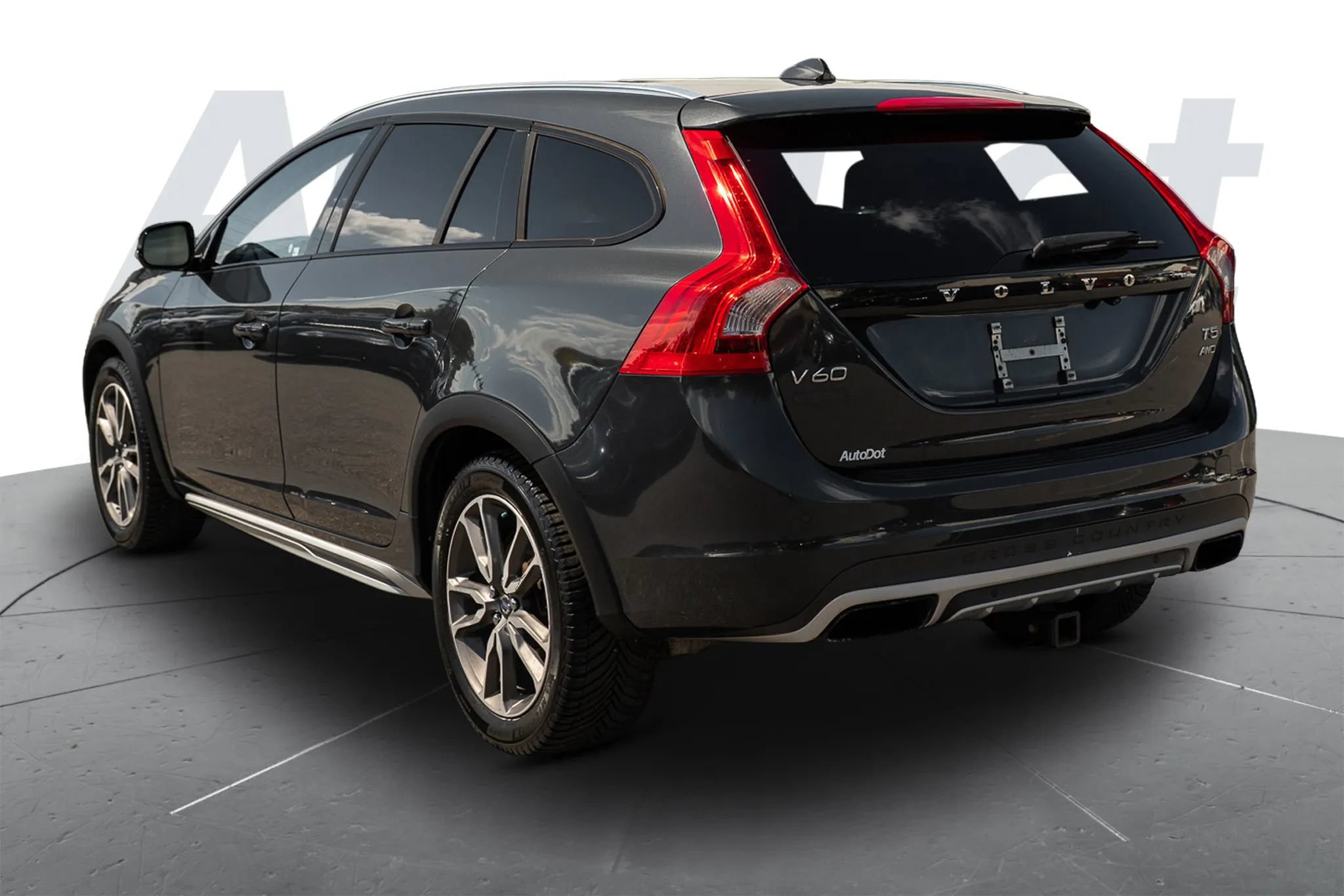 Used 2015 Volvo V60 T5 Cross Country w/ Convenience Package AWD/4WD image 2