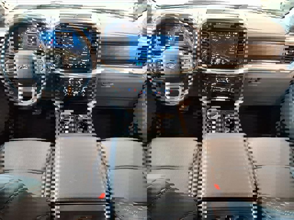 Certified 2025 Ford F150 Lariat w/ Equipment Group 501A Mid image 14