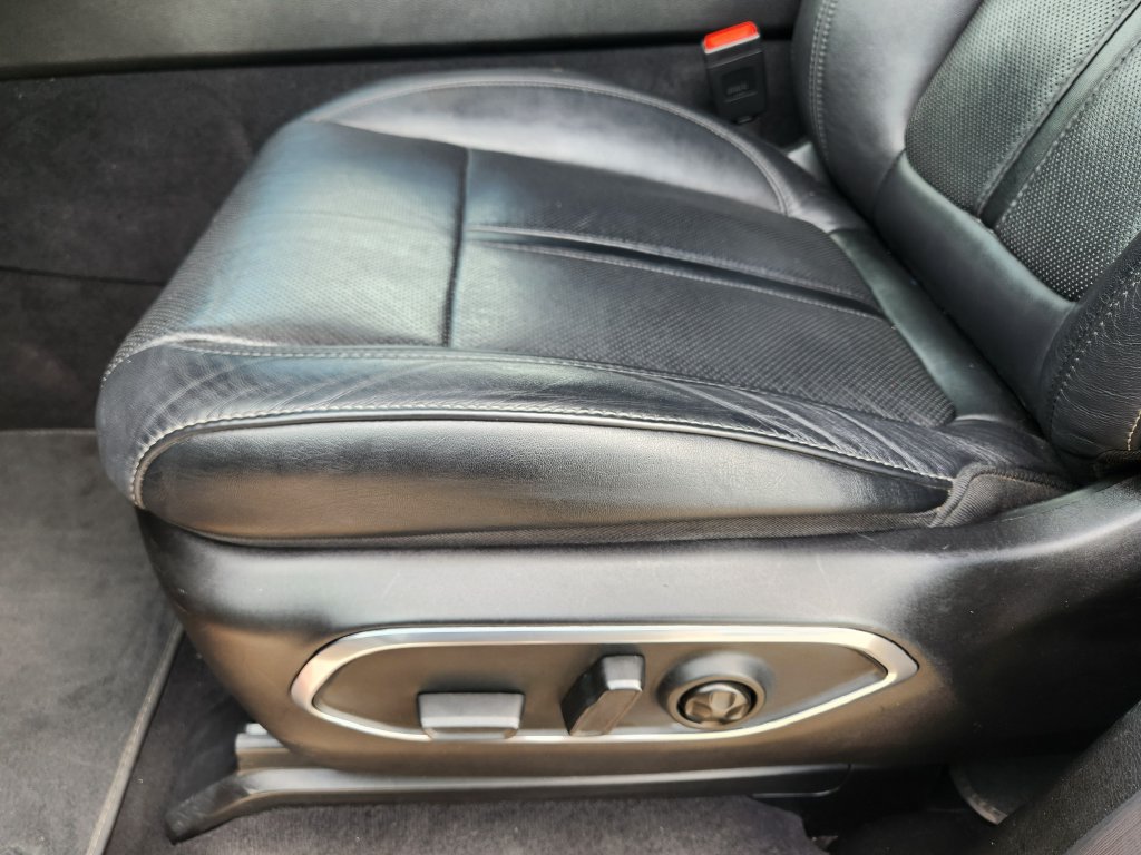 Used 2024 Jeep Wagoneer Series II w/ Flexible Seating Group AWD/4WD image 29