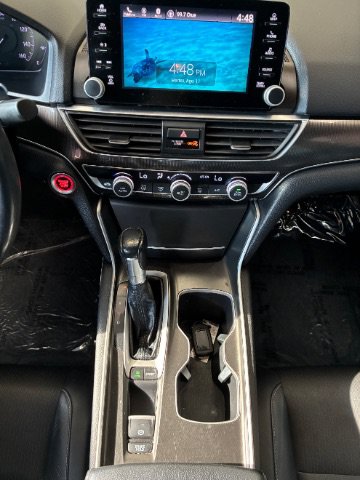 Used 2018 Honda Accord Sport image 24