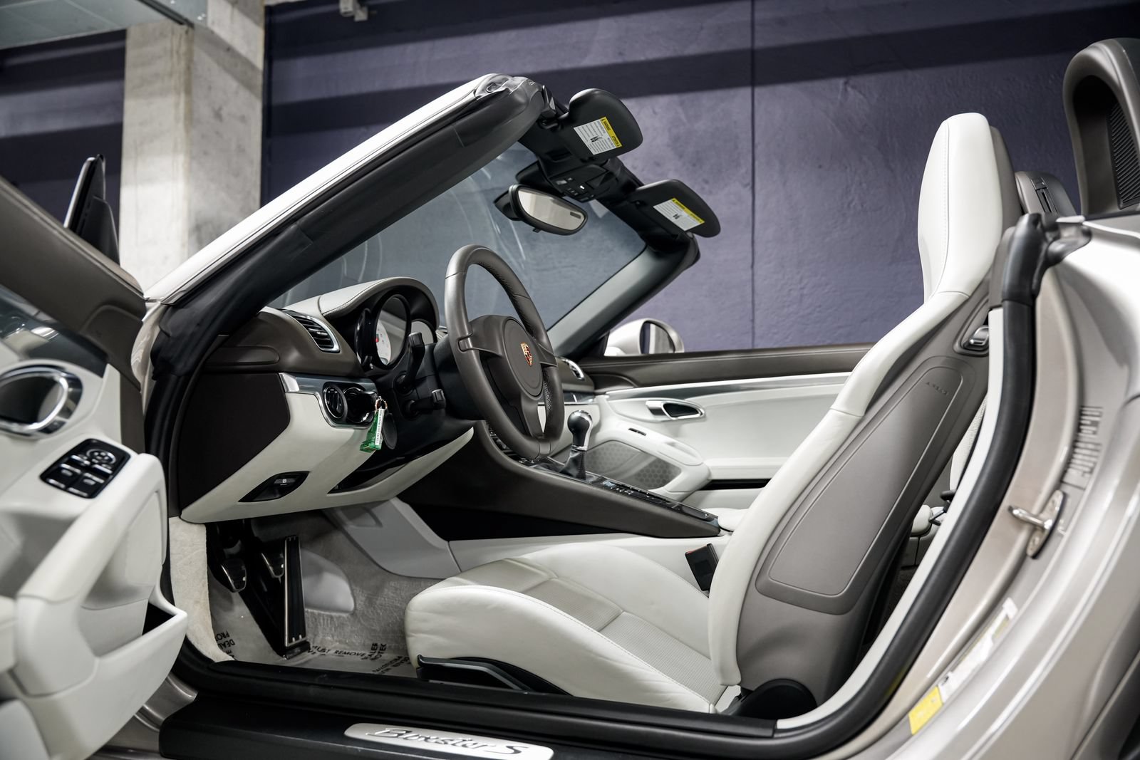 Used 2013 Porsche Boxster S RWD image 17
