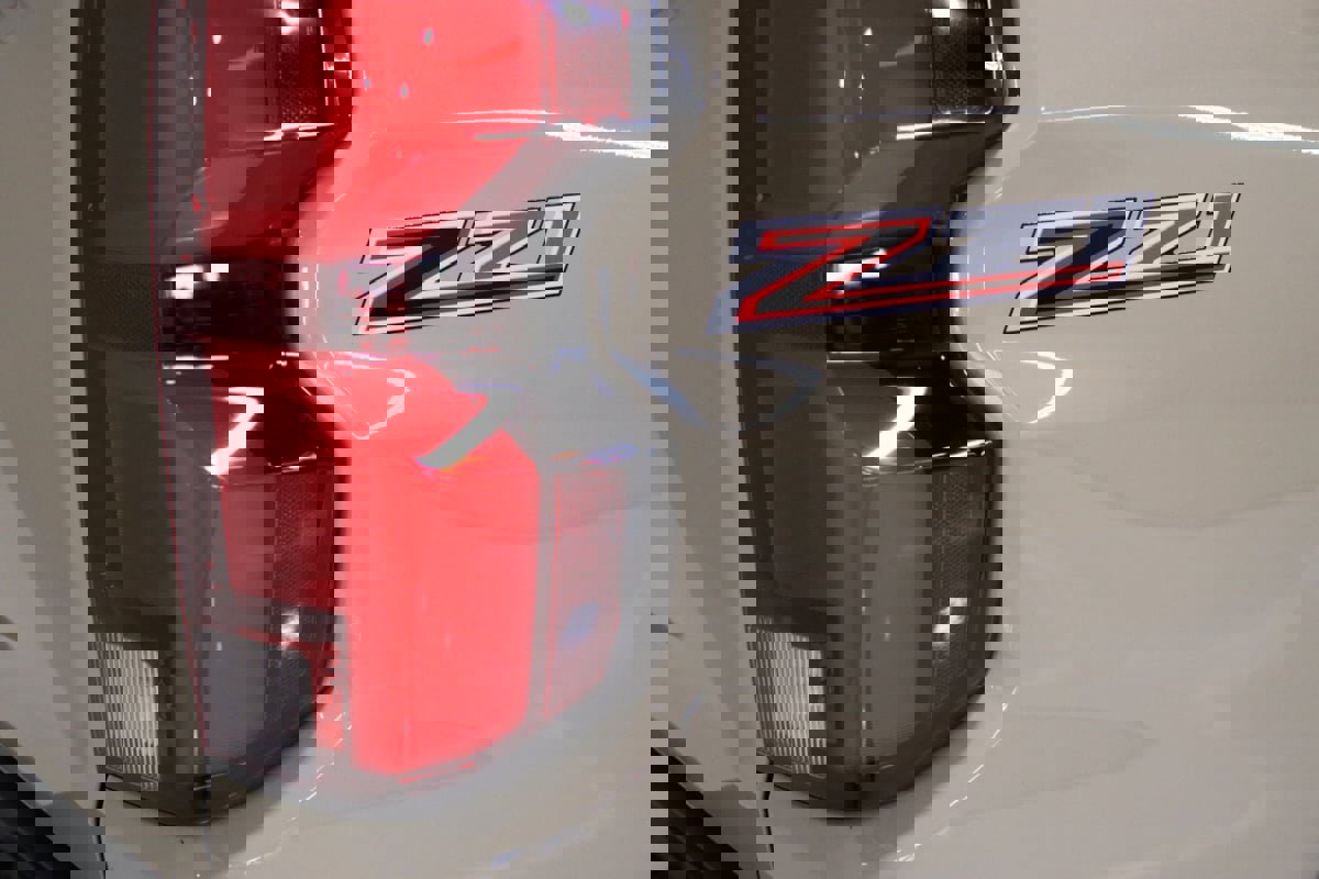 Used 2024 Chevrolet Colorado Z71 w/ Z71 Convenience Package 2 image 77