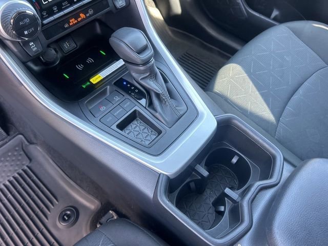 Used 2024 Toyota RAV4 XLE w/ Convenience Package FWD image 28