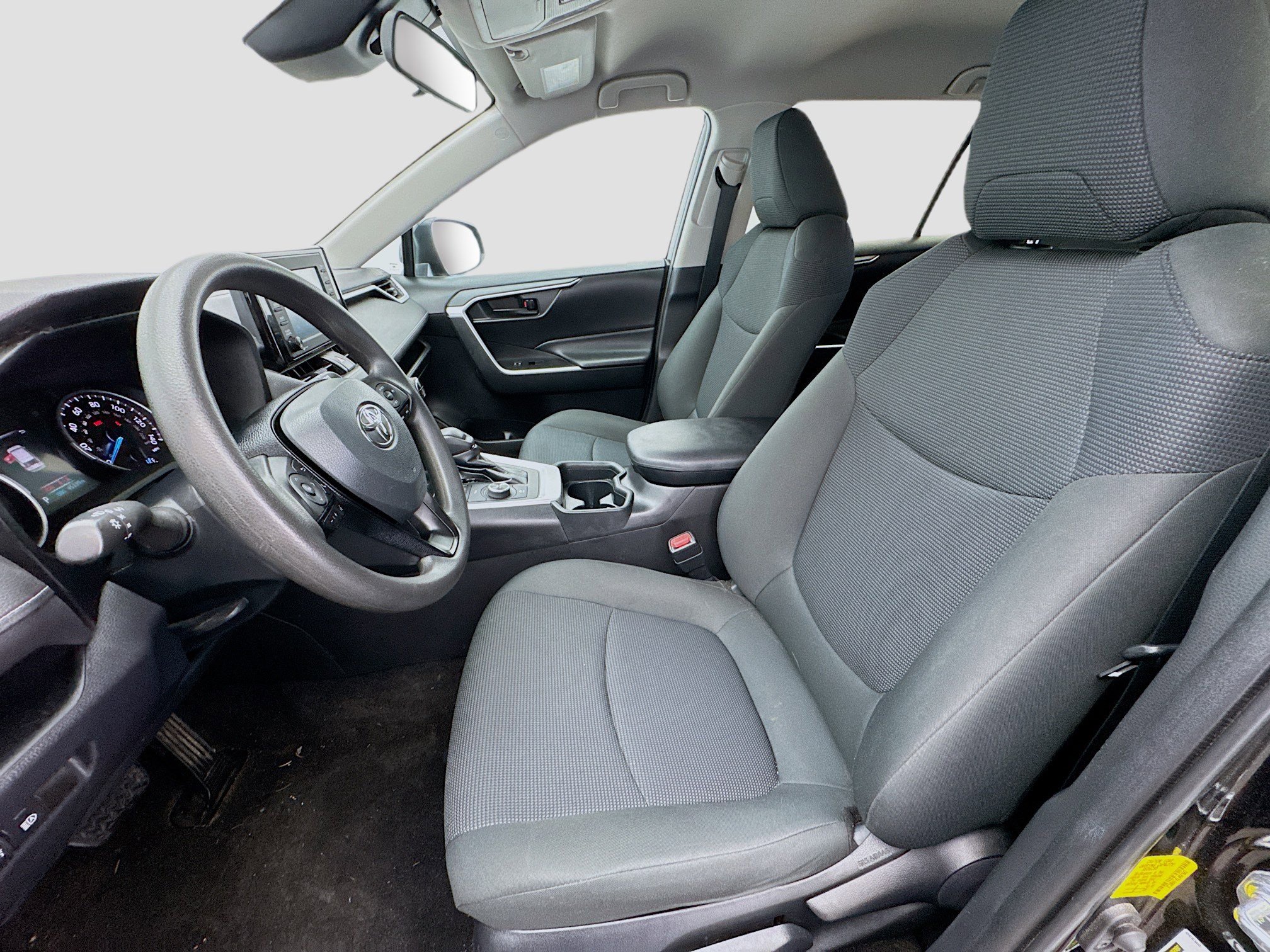 Used 2020 Toyota RAV4 LE AWD/4WD image 13