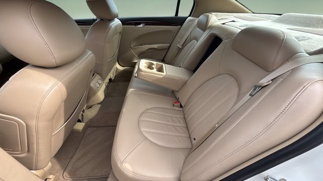 Used 2011 Buick Lucerne CXL FWD image 19