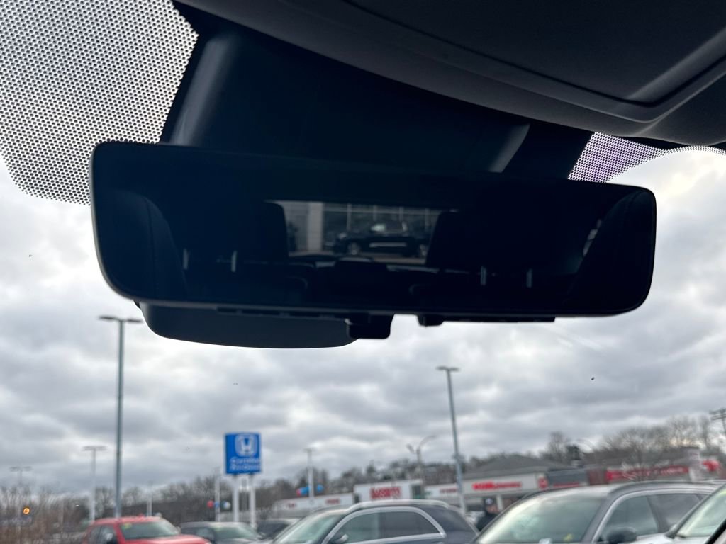 Used 2024 Toyota Highlander Platinum image 34