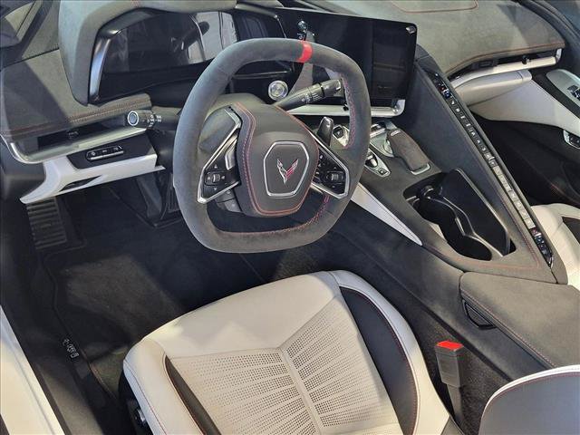 Used 2023 Chevrolet Corvette Stingray Premium Cpe w/ Z51 Performance Package RWD image 9