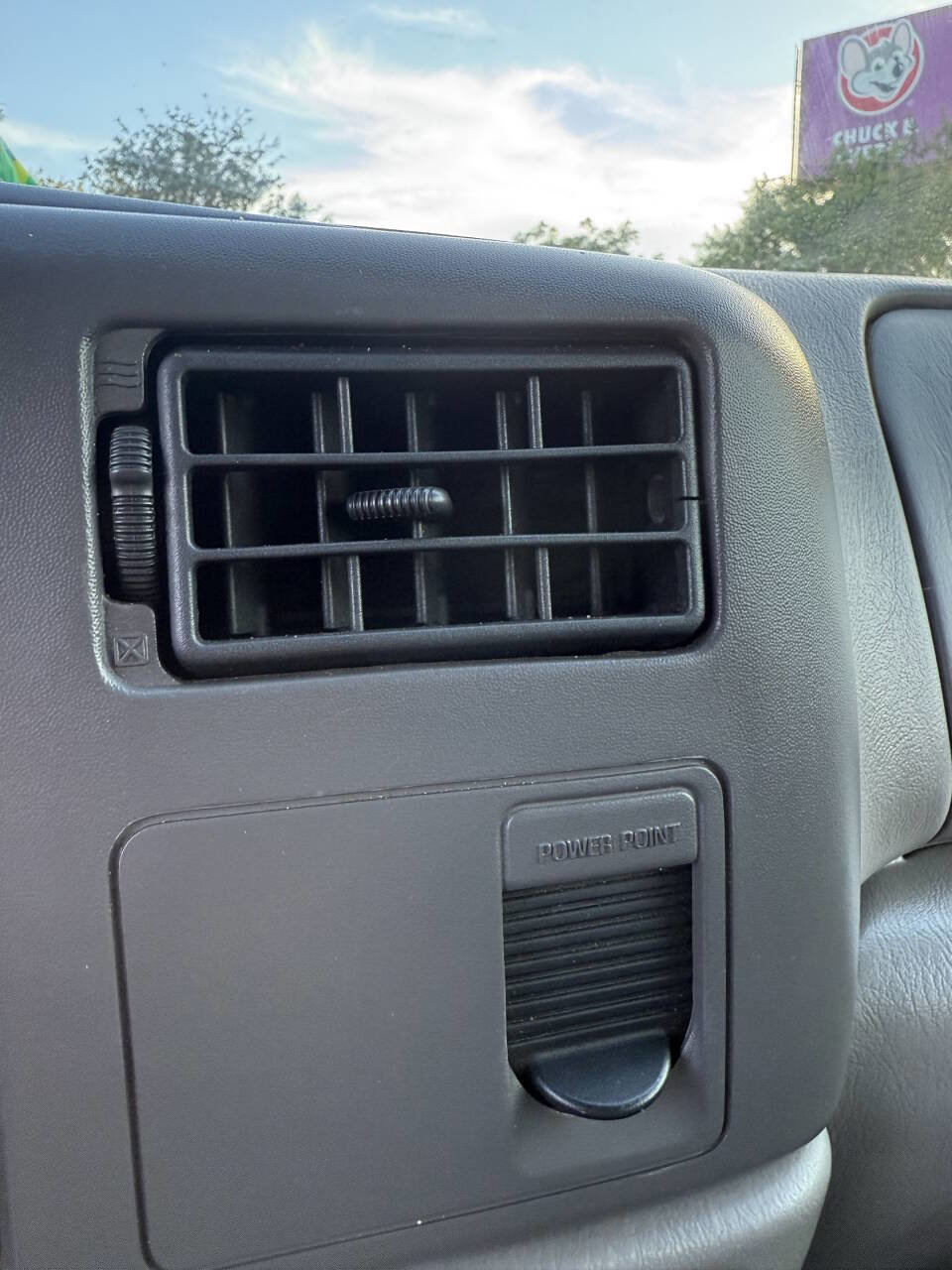 Used 2001 Ford F350 XL image 15