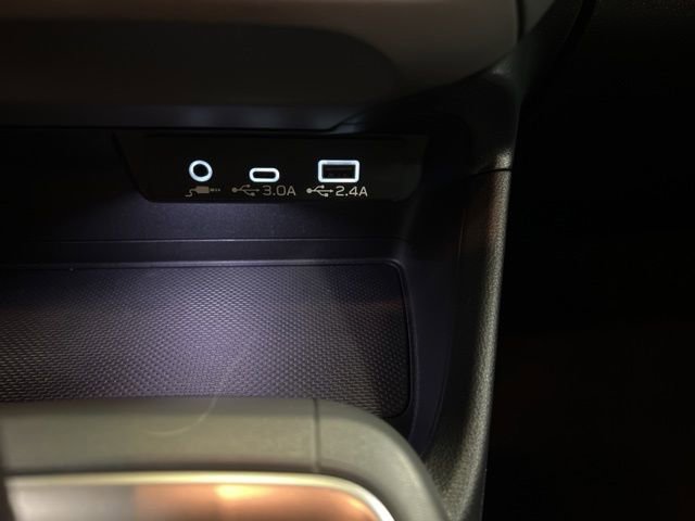 Certified 2025 Subaru Crosstrek 2.0i Premium image 33