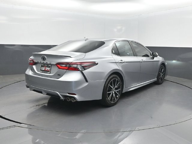 Used 2022 Toyota Camry SE FWD image 32