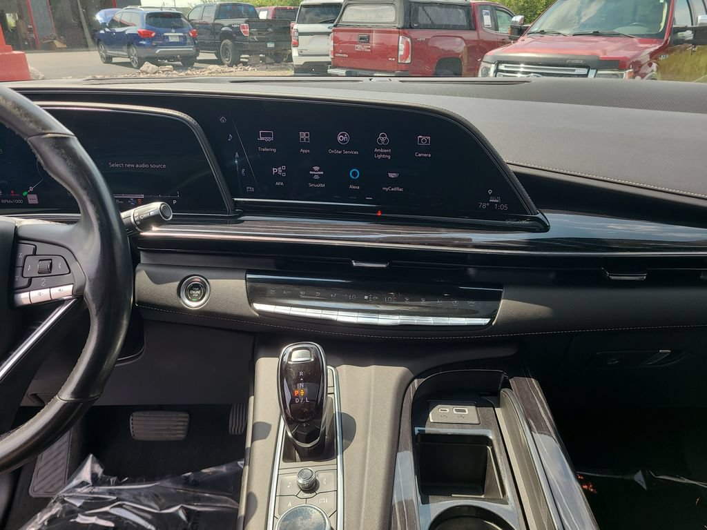 Used 2021 Cadillac Escalade Sport w/ LPO, Illumination Package AWD/4WD image 37
