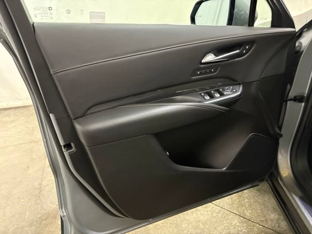 Used 2023 Cadillac XT4 Sport w/ Sun And Sound Package AWD/4WD image 35
