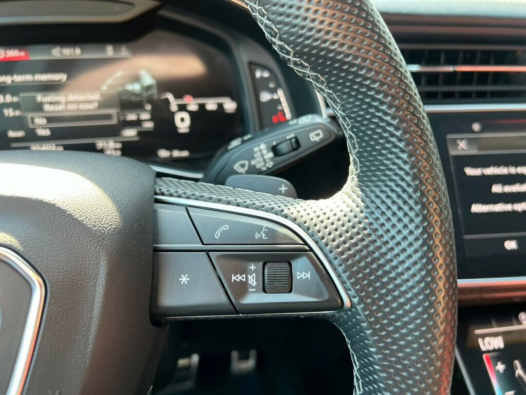 Used 2021 Audi SQ8 Prestige w/ Prestige Package image 22