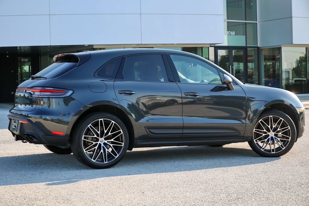 Certified 2026 Porsche Macan Turbo AWD/4WD image 42