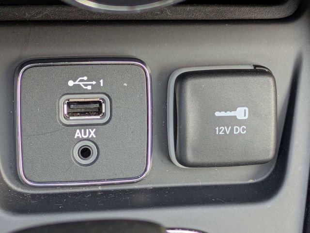 Used 2020 Jeep Cherokee Limited image 22