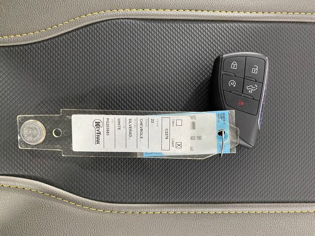 Certified 2023 Chevrolet Silverado 1500 ZR2 w/ Technology Package image 31