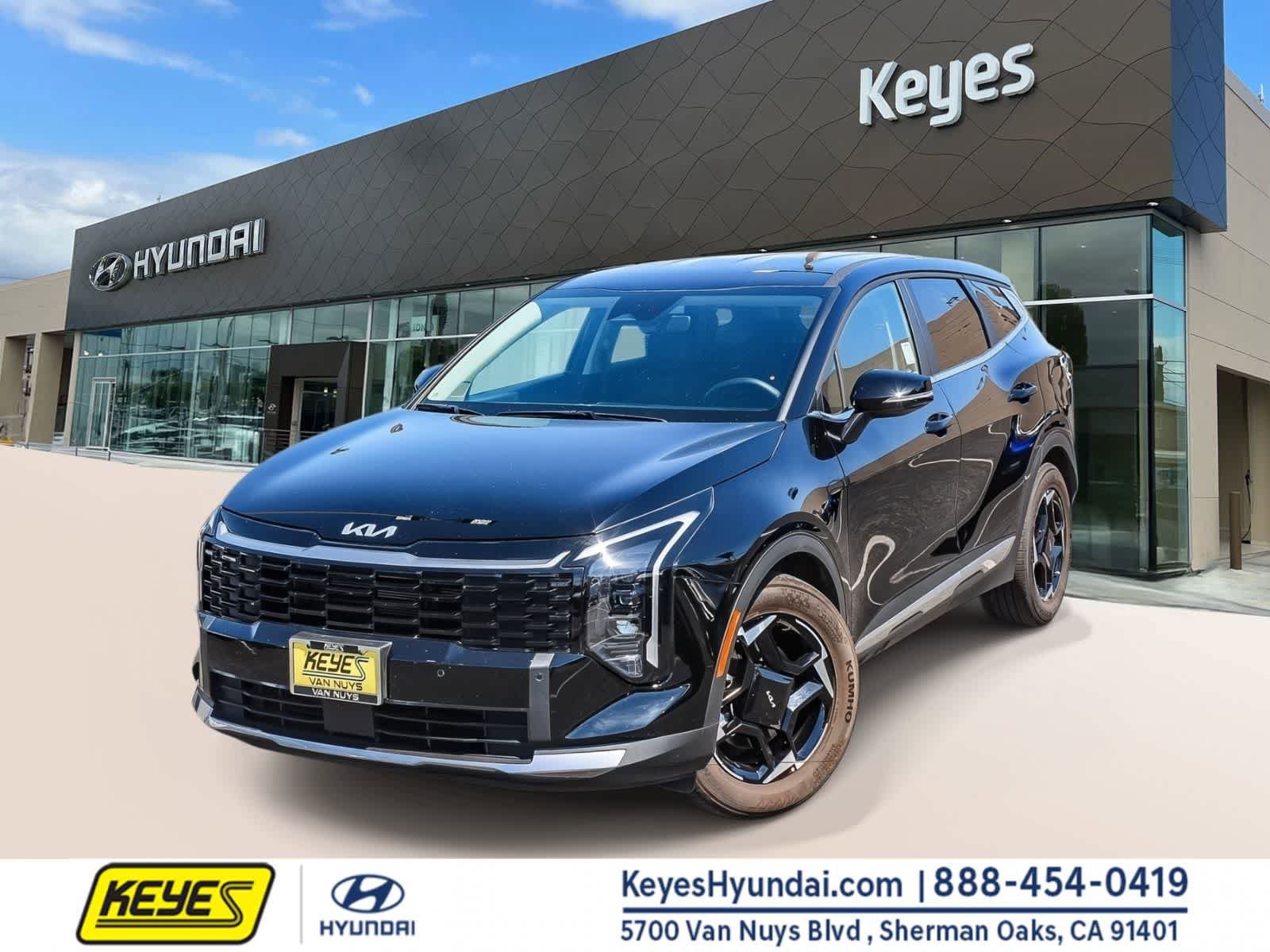 Used 2026 Kia Sportage EX FWD image 1