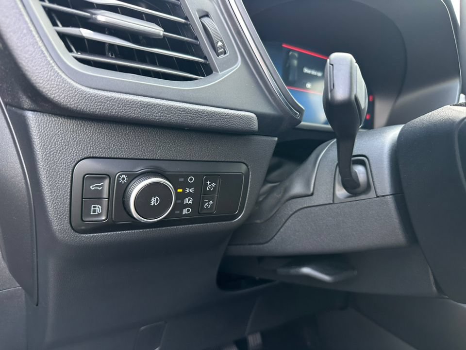 New 2025 Ford Escape SE w/ PHEV Premium Package FWD image 33