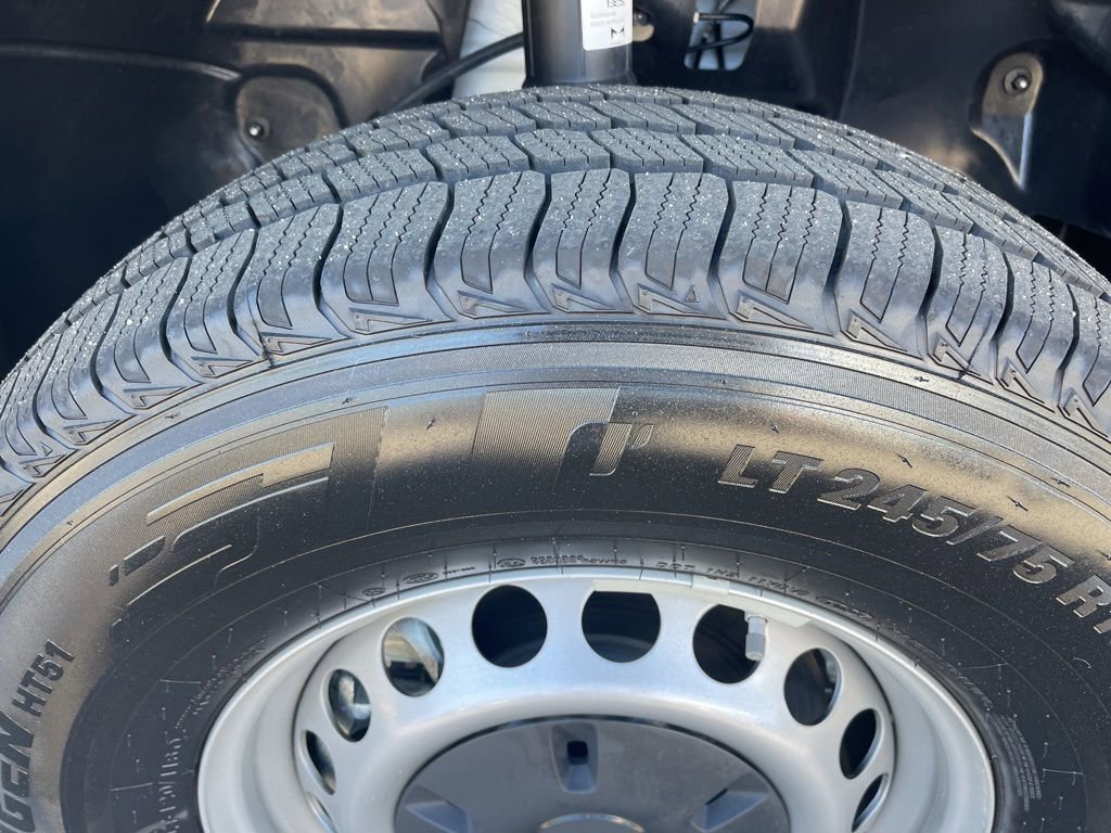 Used 2025 Mercedes-Benz Sprinter 2500 image 27