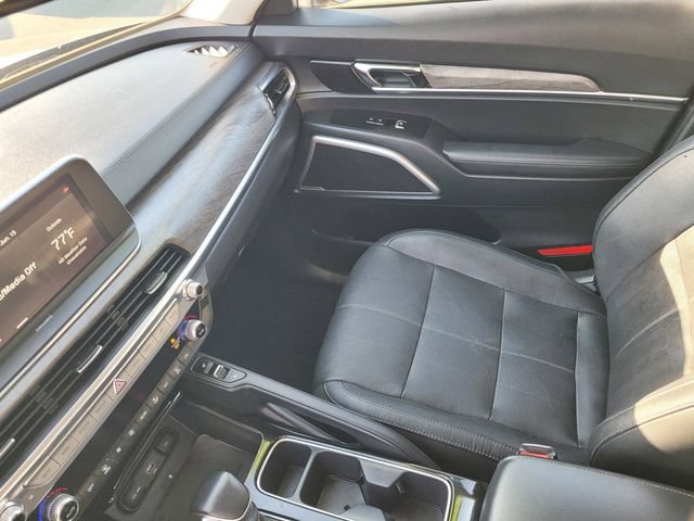 Used 2020 Kia Telluride EX w/ Towing Package FWD image 13