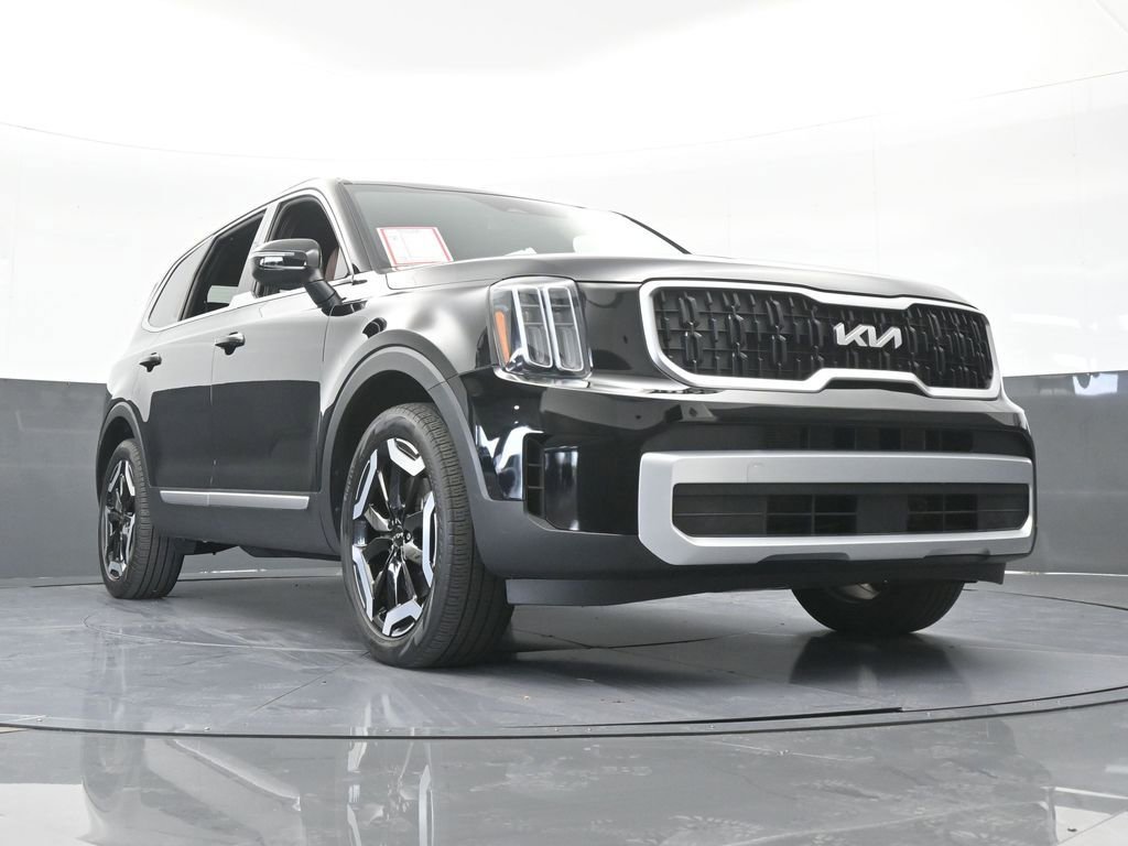 Used 2024 Kia Telluride EX w/ EX Captain's Chair Package FWD image 65