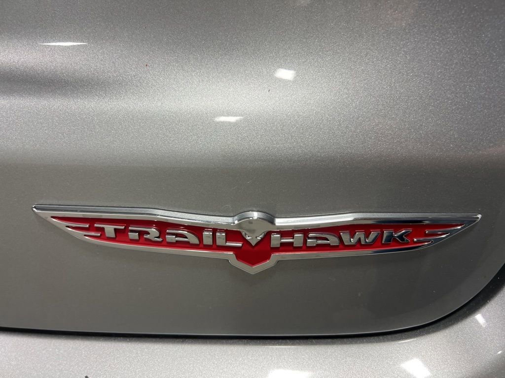 Used 2020 Jeep Compass Trailhawk AWD/4WD image 16